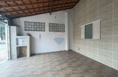 Casa de meio lote para locação no galo branco, são josé dos campos, sp.
