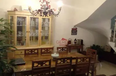 Residência de 3 dormitórios em cotia, sp - condomínio com piscina e salão de festas: viva o conforto!