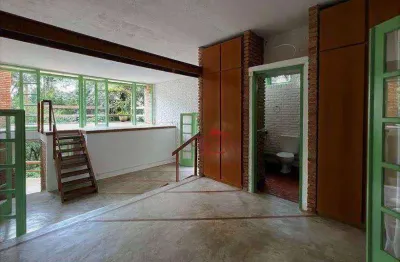 •	viva na floresta com conforto e design! chácara autoral com loft, estúdio e lago