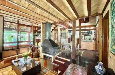 Imperdível! casa rústica-chic na fazendinha ? 3.316m² de natureza e charme!