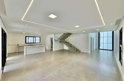 Casa moderna no vintage ? 303m², piscina e gourmet | embu das artes