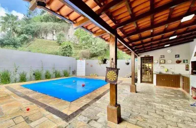 Casa em condominio - 4 dorms (2 suítes), piscina, gourmet e jardim - jandira/sp
