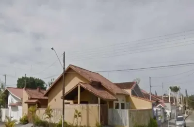 Casa com 3 dormitórios à venda, 230 m² por r$ 550.000,00 - centro - peruíbe/sp