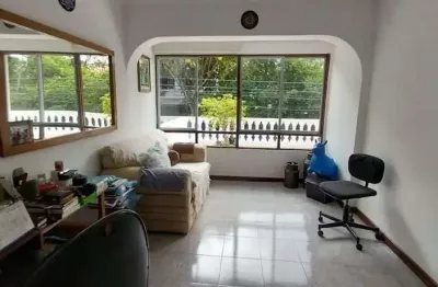 Espaço, privacidade e conforto: casa à venda com 4 dormitórios no parque continental!