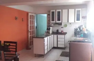 Espaçosa casa à venda com 5 quartos e escritório em osasco, cidade das flores
