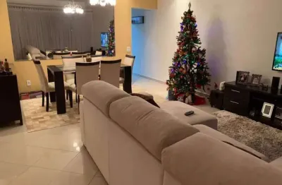 Casa com suíte, espaço gourmet e 2 vagas próx. estação presidente altino, osasco sp
