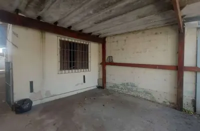 Vendo casa antiga com terreno de 250 m² no bairro de presidente altino
