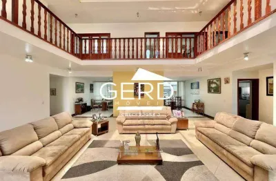 Casa de alto padrão à venda no golf village – 6 suítes, piscina e vista para o campo de golfe