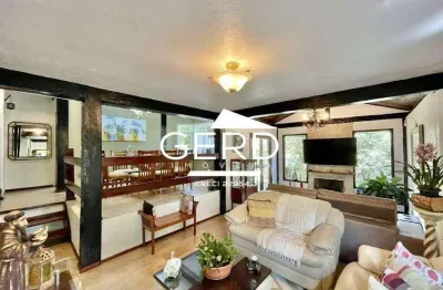 Charmosa casa à venda na chácara santa lúcia – 3 dorms, lareira e gourmet | granja viana