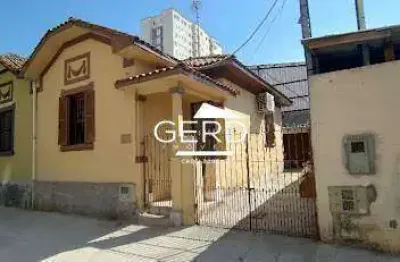 Casa para Alugar em Presidente Altino – 1 Dormitório, Quintal e Garagem para 3 Carros