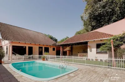 Casa para Venda em Joinville, Costa e silva, 4 dormitórios, 1 suíte, 3 banheiros, 4 vagas