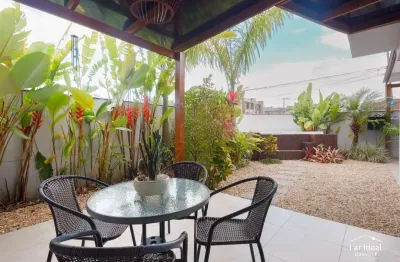 Sobrado para Venda em Joinville, Costa e silva, 2 dormitórios, 2 suítes, 3 banheiros, 2 vagas