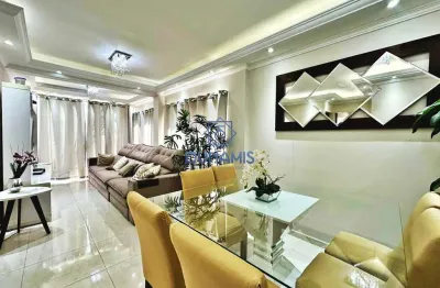 Cobertura reformada  à 200 metros do mar - 2 dormitórios na praia da enseada.