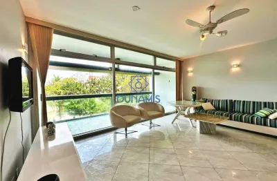 Apartamento em prédio de frente para o mar à venda na praia da enseada