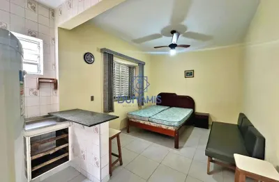 Kitnet a venda próximo a praia da enseada com vaga de garagem rotativa