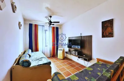 Apartamento 1 dormitório na praia da enseada a 400 metros do mar.
