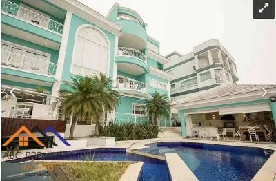 Mansão cinematográfica no condomínio swiss park. 6 dormitórios, 9 vagas.