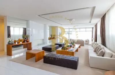 Belíssimo apartamento, com vista panorâmica, localizado no campo belo.