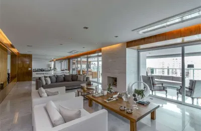 Apartamento incrível com acabamentos refinados, localizado em moema.