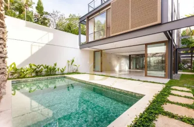 Casa com 500 m², 4 quartos sendo 4 suítes à venda no bairro jardim paulista.