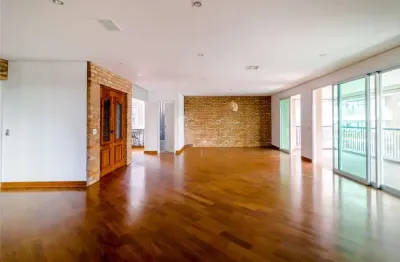 Excelente apartamento com vista privilegiada, localizado na vila nova conceição.