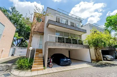 Casa de condomínio com 350 m², 3 quartos sendo 3 suítes à venda no bairro jardim petropolis.