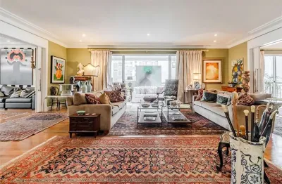 Apartamento com acabamentos refinados, próximo ao parque ibirapuera.