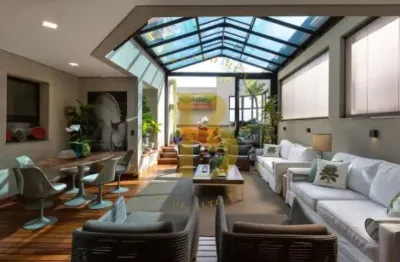 Cobertura com 475 m², 3 quartos sendo 3 suítes à venda no bairro itaim bibi.