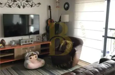 Apartamento com 95 m², 3 quartos sendo 2 suítes à venda no bairro moema.