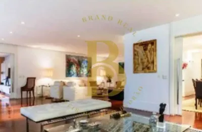 Apartamento á venda de 346 m²,  com 3 suítes e 2 vagas no bairro jardim américa.