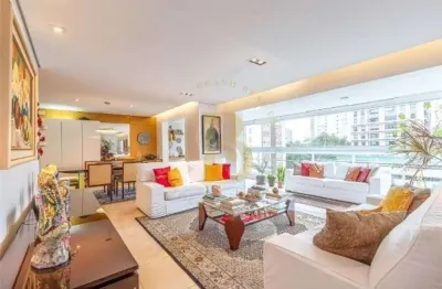 Apartamento com 201 m², 3 quartos sendo 3 suítes à venda no bairro panamby.