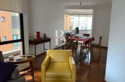 Apartamento com acabamentos de qualidade, no jardim américa.