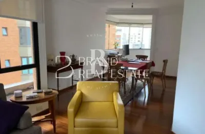 Apartamento com acabamentos de qualidade, no Jardim América.