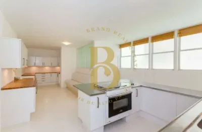 Apartamento á venda de 316 m², com 3 quartos  e 2 vagas no bairro jardim américa.