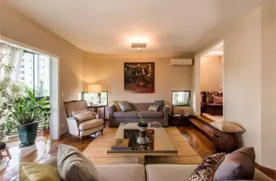 Apartamento reformado á venda em moema, 172m², 4 quartos , 3 vagas.