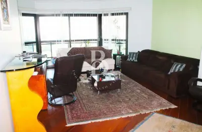 Apartamento em andar alto e vista privilegiada, localizado no bairro campo belo.