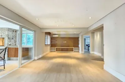 Apartamento alto padrão á venda, 220 m², no itaim bibi, 3 suítes e 4 vagas, prox ao parque do povo.