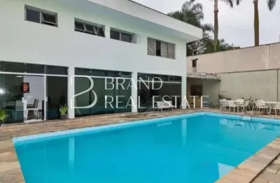 Casa com 447 m², 3 quartos sendo 3 suítes à venda no bairro alto de pinheiros.