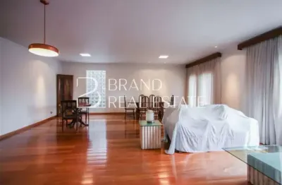 Casa de 511m² com 4 Suítes, Piscina e Salão de Jogos à Venda na Vila Madalena ? Próximo à Av. Faria