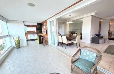 Apartamento á venda, 177m2, 03 quartos e 04 vagas, andar alto no campo belo.