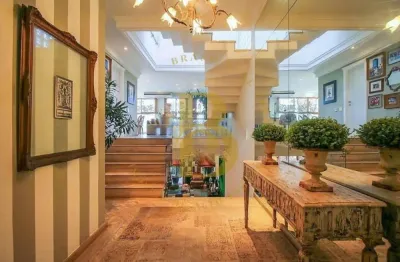 Casa á venda em condomínio fechado de 606 m², com 3 suítes, no bairro cidade jardim.