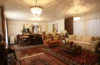 Casa com 453 m², 4 quartos sendo 2 suítes à venda no bairro alto de pinheiros