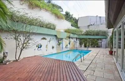 Casa com 550 m², 4 quartos sendo 2 suítes à venda no bairro cidade jardim.