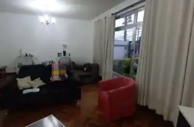 Casa com 316 m², 6 quartos sendo 2 suítes à venda no bairro alto de pinheiros.