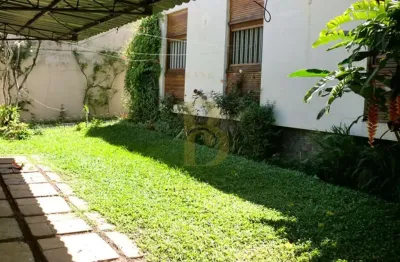 Casa com 306 m² construídos, 4 quartos sendo 1 suíte à venda no bairro alto de pinheiros.