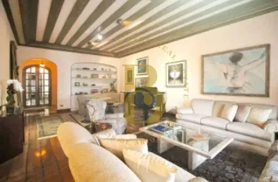 Apartamento á venda de 259 m², com 3 quartos e 3 vagas no bairro jardim américa.