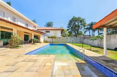 Casa á venda na chácara monte alegre, 380m², 4 quartos, 4 vagas e piscina