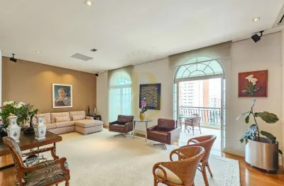 Apartamento de 226m² no campo belo próximo as escolas e aeroporto de congonhas.