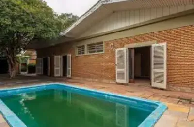 Casa com 400 m², 4 quartos sendo 2 suítes à venda no bairro vila madalena.
