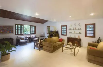 Casa à venda alto da boa vista - 3 quartos (1 suíte) - 2 salas - 4 vagas - 561m² / sp